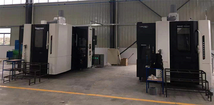 兩臺(tái)臥式銑削客戶(hù)交付現(xiàn)場(chǎng)